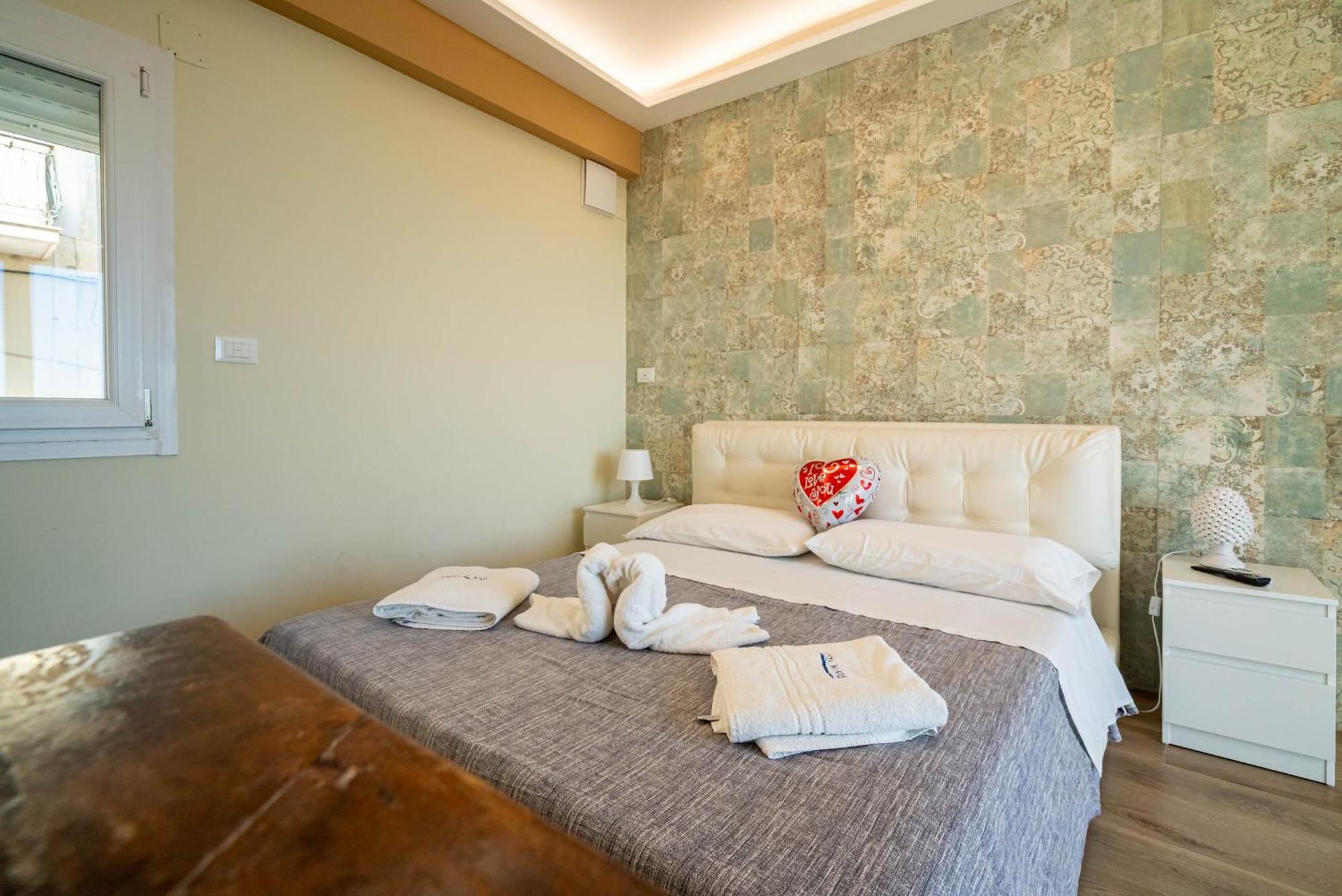 Vista Mare Apartments 贾迪尼-纳克索斯 客房 照片